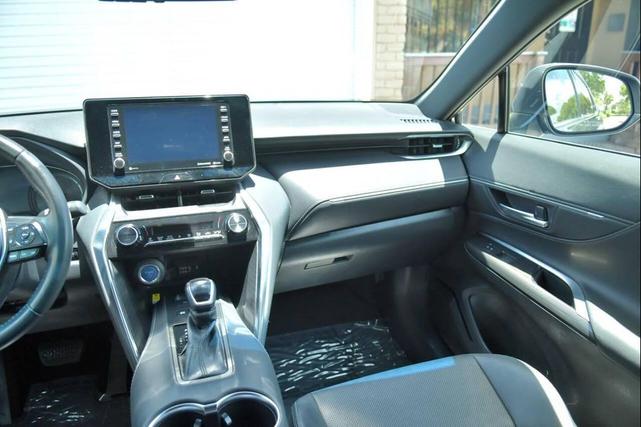 Photo of 2021 Gray Toyota Venza