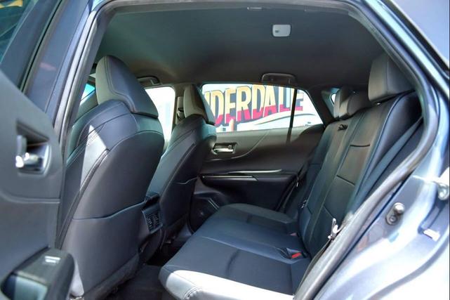 Photo of 2021 Gray Toyota Venza