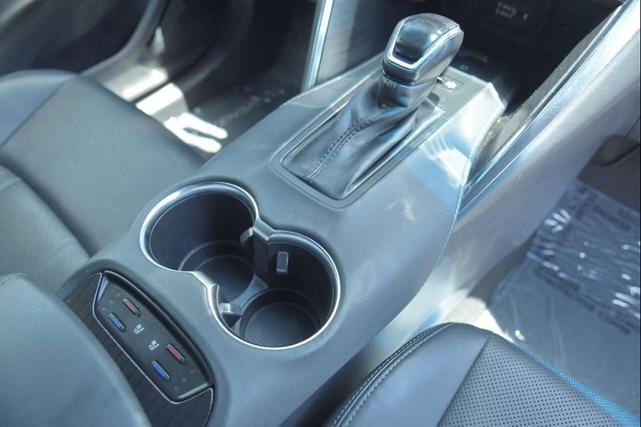 Photo of 2021 Gray Toyota Venza