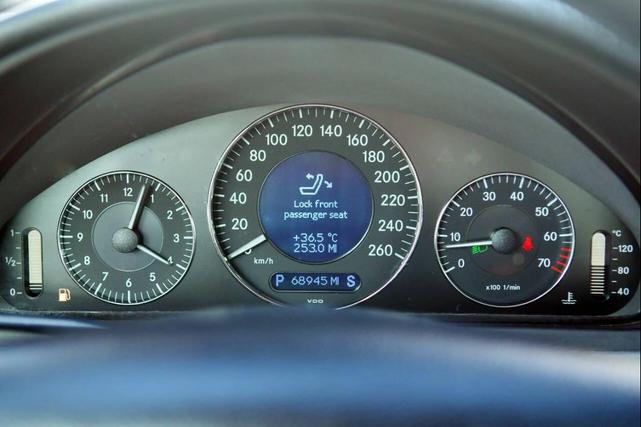 Photo of 2006 Silver Mercedes-Benz CLK-Class