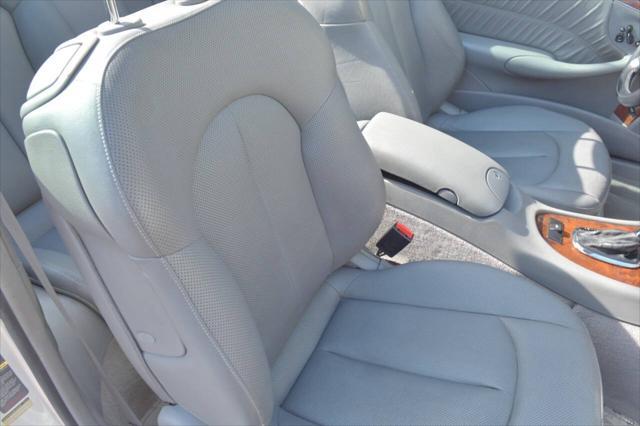Photo of 2006 Silver Mercedes-Benz CLK-Class