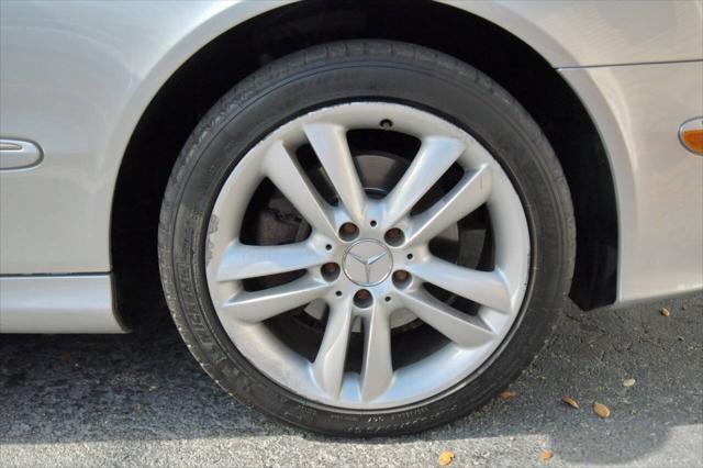 Photo of 2006 Silver Mercedes-Benz CLK-Class