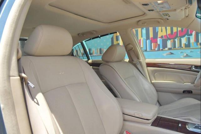 Photo of 2005 Lakeshore Slate Metallic INFINITI Q45