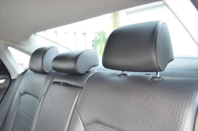 Photo of 2015 Night Blue Metallic Volkswagen Passat