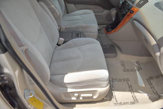 Photo of 2001 Tan Lexus RX 300