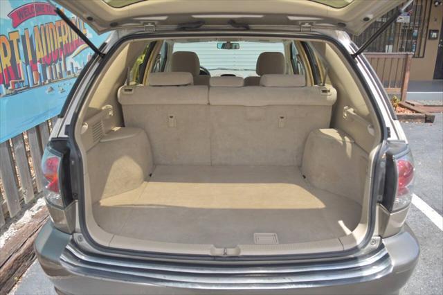 Photo of 2001 Tan Lexus RX 300