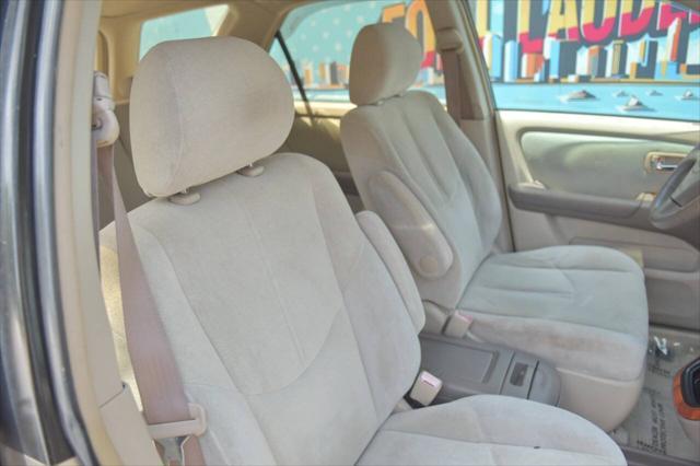 Photo of 2001 Tan Lexus RX 300