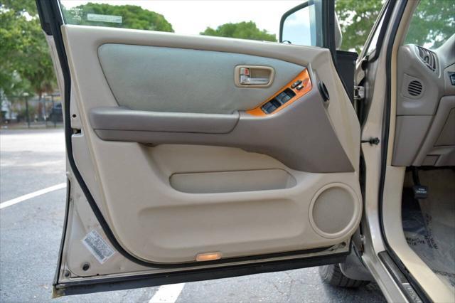 Photo of 2001 Tan Lexus RX 300