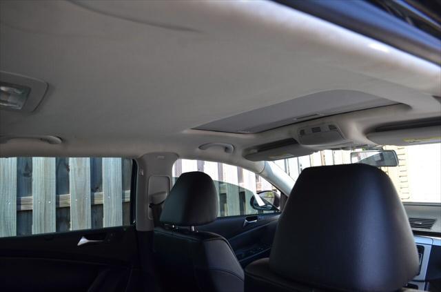 Photo of 2010 Deep Black Metallic Volkswagen Passat