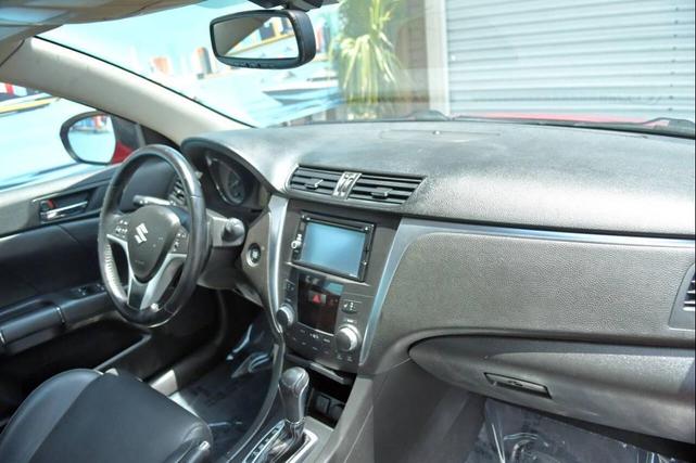 Photo of 2013 Solid Red Suzuki Kizashi