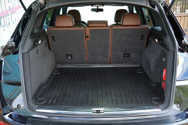 Photo of 2016 Black Audi Q5