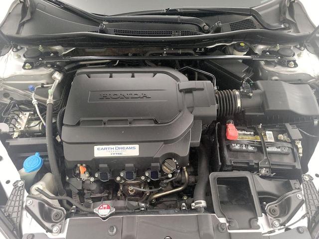 Photo of 2014 Silver Honda Accord