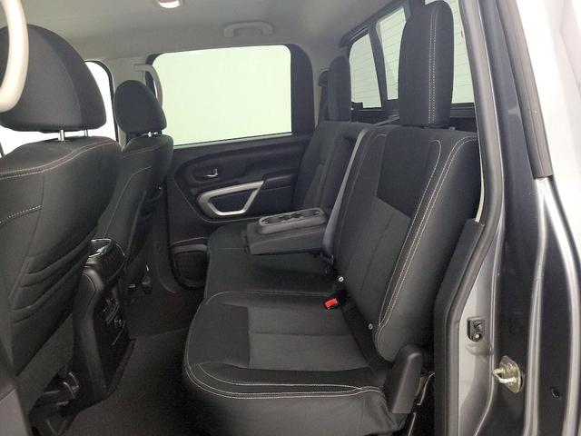 Photo of 2018 Gray Nissan Titan