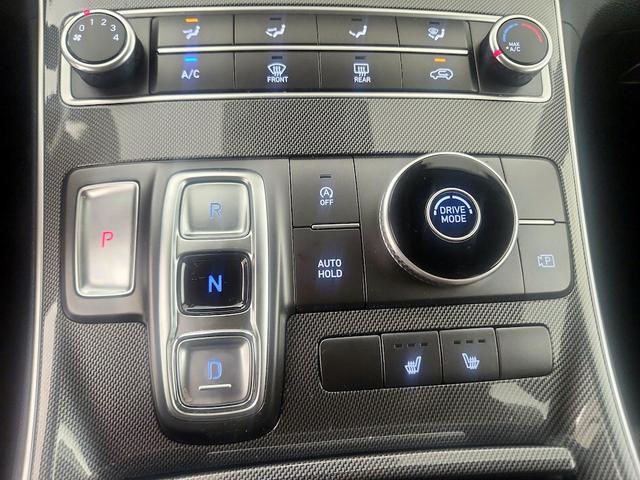 Photo of 2021 Black Hyundai SANTA FE