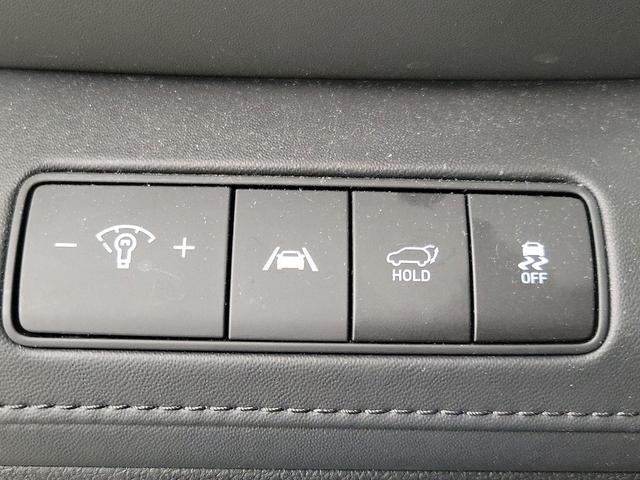Photo of 2022 Gray Hyundai SANTA FE