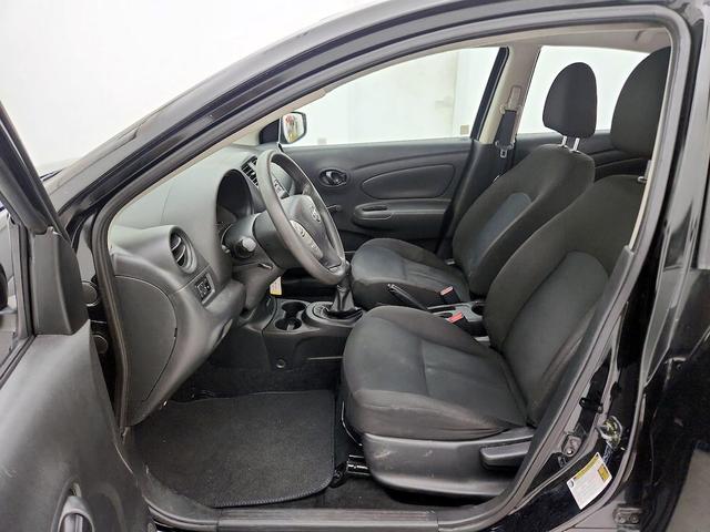 Photo of 2018 Black Nissan Versa
