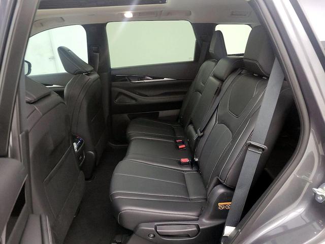 Photo of 2025 Gray INFINITI QX60