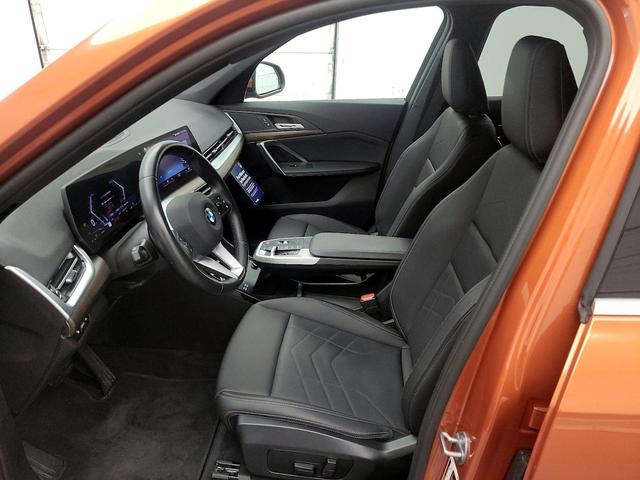 Photo of 2023 Orange BMW X1