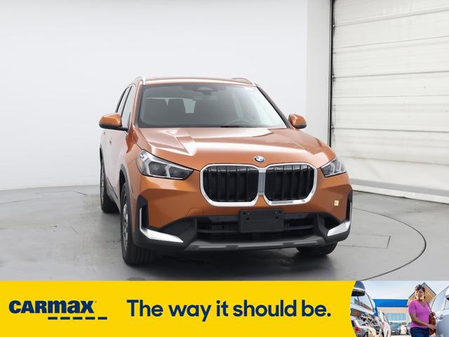 Photo of 2023 Orange BMW X1