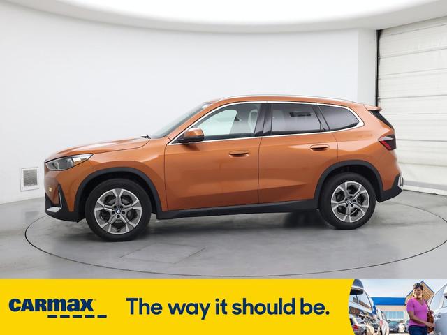 Photo of 2023 Orange BMW X1