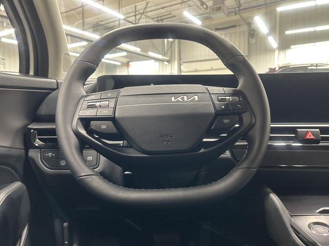 Photo of 2026 Snow White Pearl Kia Sportage