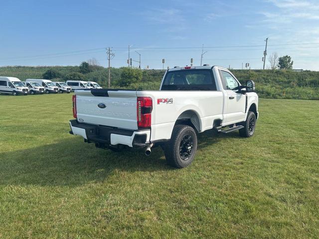 Photo of 2025 Oxford White Ford F-350