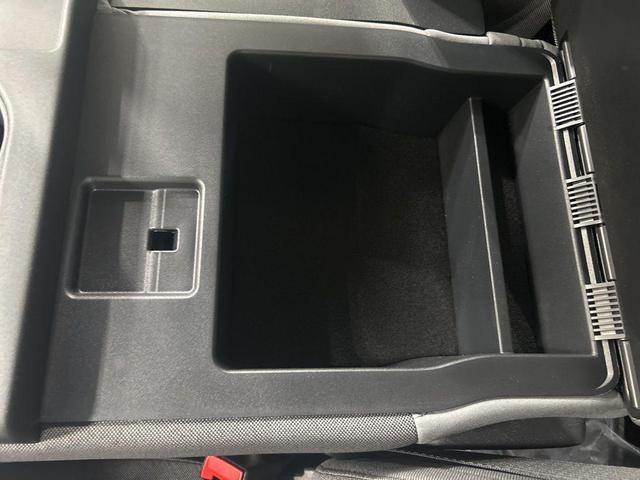Photo of 2025 Oxford White Ford F-350