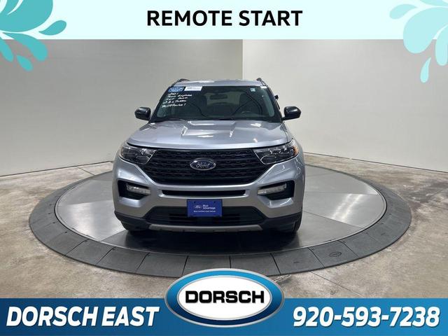 Photo of 2021 Iconic Silver Metallic Ford Explorer