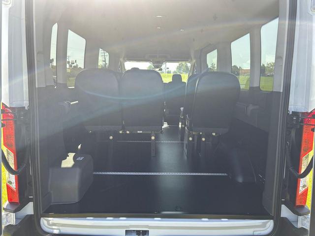 Photo of 2025 Oxford White Ford Transit-350