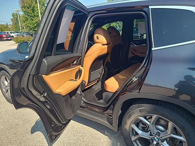 Photo of 2022 Dark Graphite Metallic BMW X3