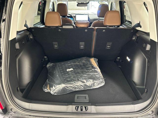 Photo of 2025 Shadow Black Ford Bronco Sport