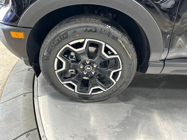 Photo of 2025 Shadow Black Ford Bronco Sport