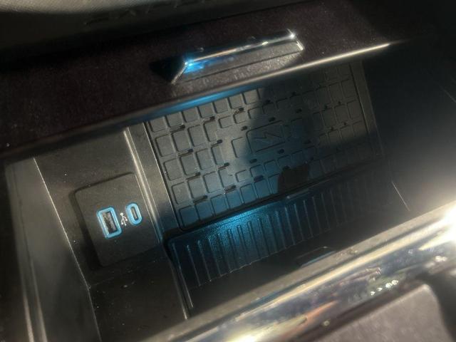 Photo of 2022 Dark Matter Metallic Ford Expedition Max