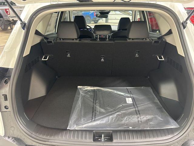 Photo of 2026 Snow White Pearl Kia Seltos