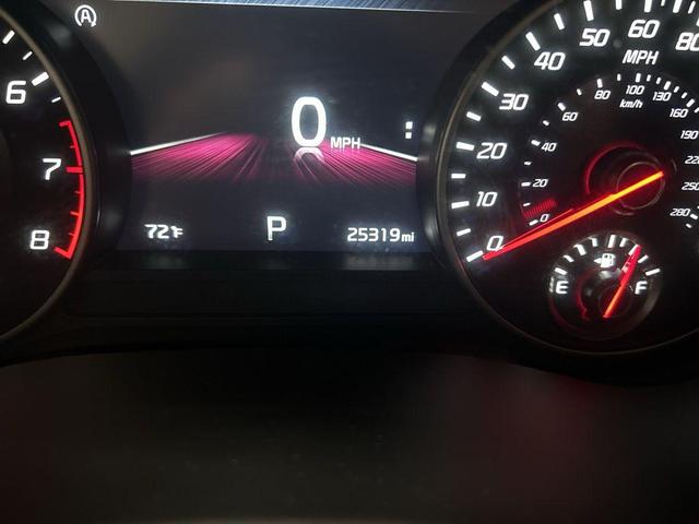 Photo of 2023 Ceramic Silver Kia Stinger