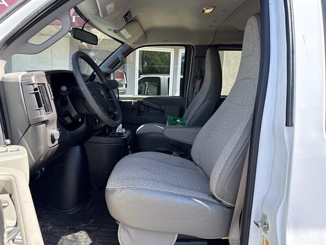 Photo of 2024 Summit White Chevrolet Express 3500