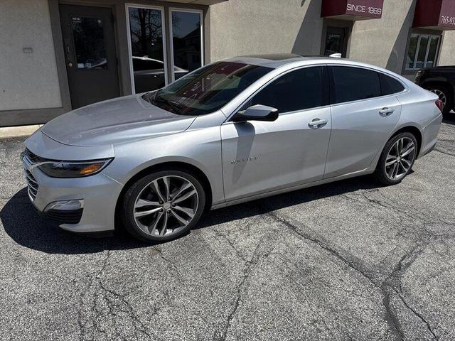 Photo of 2022 Silver Ice Metallic Chevrolet Malibu