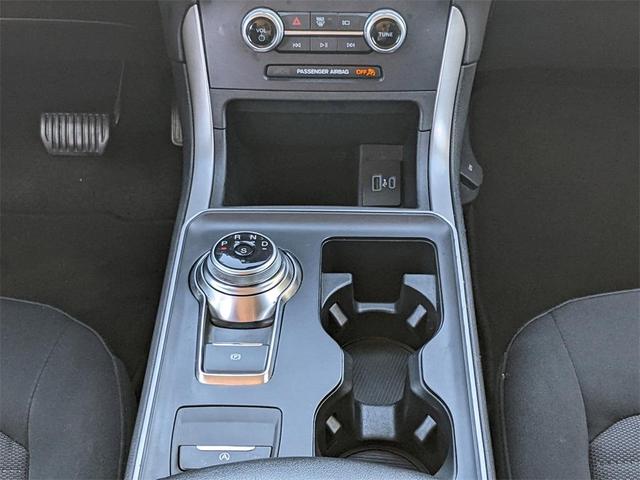 Photo of 2022 Agate Black Metallic Ford Edge