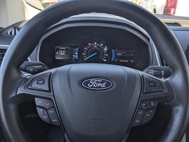 Photo of 2022 Agate Black Metallic Ford Edge
