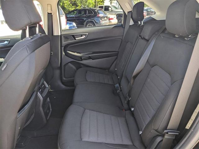 Photo of 2022 Agate Black Metallic Ford Edge