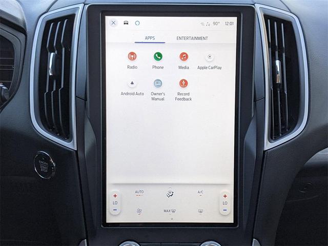 Photo of 2022 Agate Black Metallic Ford Edge