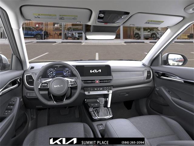 Photo of 2026 Snow White Pearl Kia Seltos