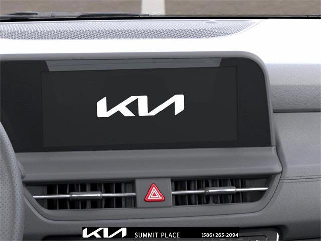 Photo of 2026 Snow White Pearl Kia Seltos