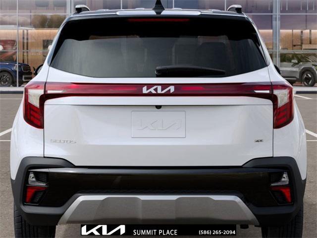 Photo of 2026 Clear White/Black Roof Kia Seltos