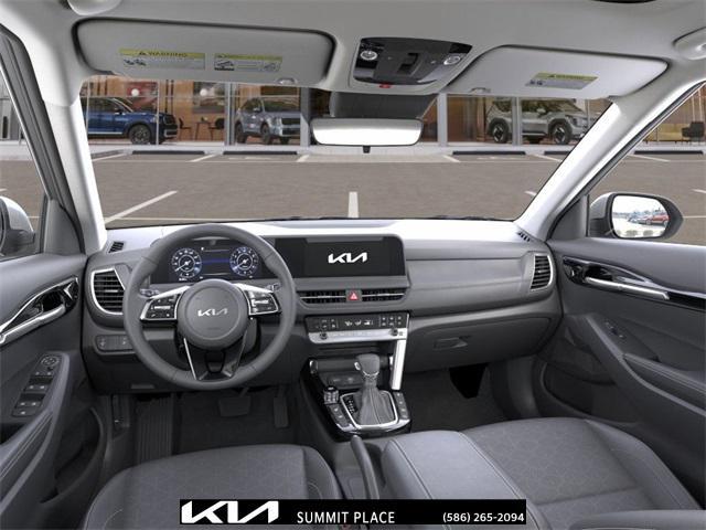 Photo of 2026 Snow White Pearl Kia Seltos