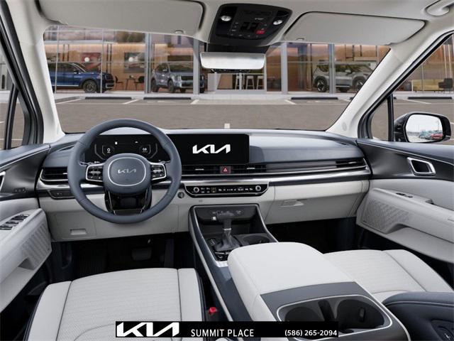 Photo of 2026 Ceramic Silver Kia Carnival