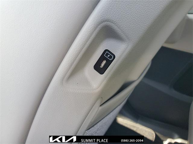 Photo of 2025 Road Rider Brown Kia Sorento
