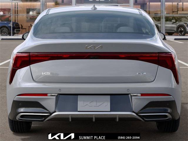 Photo of 2025 Wolf Gray Kia K5