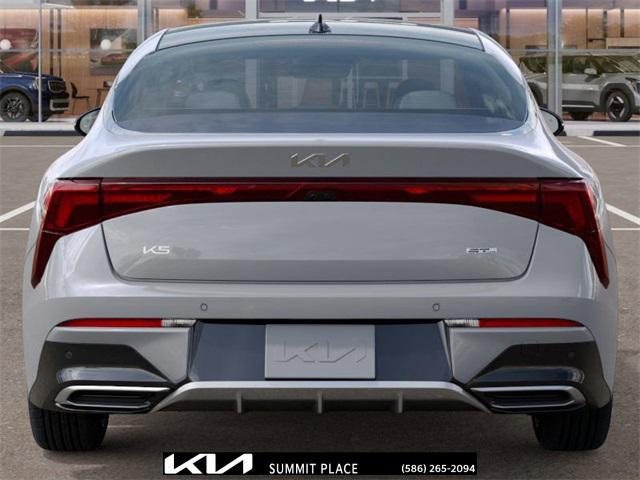 Photo of 2025 Wolf Gray Kia K5