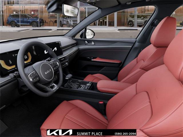 Photo of 2025 Wolf Gray Kia K5